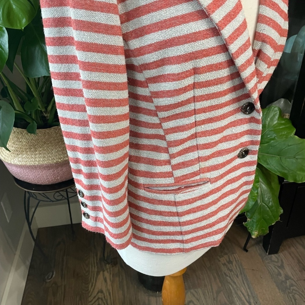 Beautiful Tailored Jacket- Medium - image 6